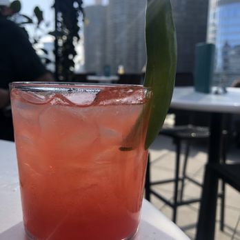 LH Rooftop - @tiffhuangry - Cocktail Bars Near Me - Chicago, Illinois LH Rooftop - @tiffhuangry - Cocktail Bars Near Me - Chicago, Illinois
