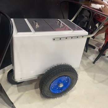 Colmelati - Paleta cart - Ice Cream & Frozen Yogurt Near Me - North Hollywood, California