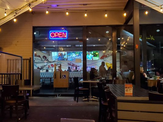 Hollywood Thai Resturant by null