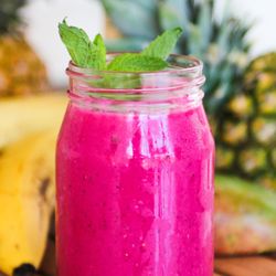 Fresh Juice Bar - Indio - The popular Pitaya Smoothie