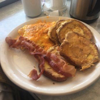Masters Pancake House - Pancakes Near Me - Chicago, Illinois