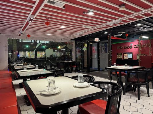 Lao Sze Chuan (Grant Park) by null