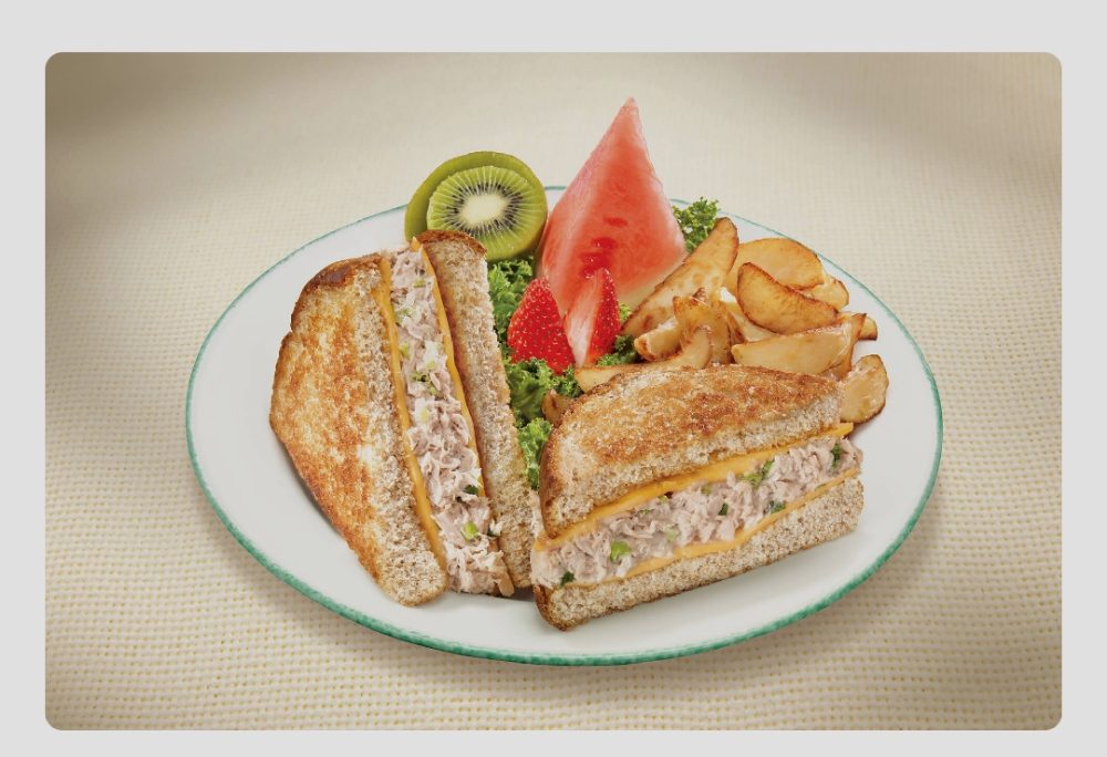 CORA’S BREAKFAST AND LUNCH Updated September 2024 17 Photos & 19