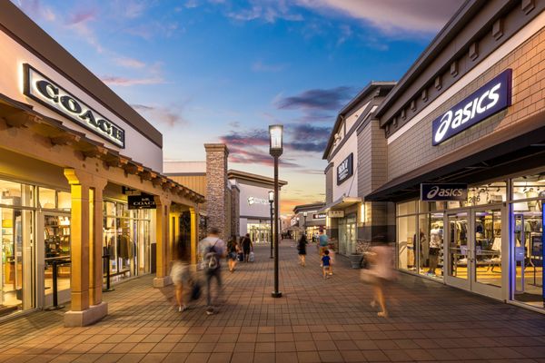 San Francisco Premium Outlets by null