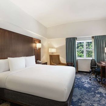 DoubleTree by Hilton Hotel Cape Cod - Hyannis - Guest room - Hotels Near Me - Hyannis, Massachusetts
