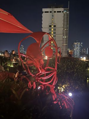 Raffles Makati by null