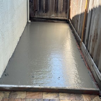 MMA Rodriguez Concrete - Walkway concrete pour. - Masonry/Concrete Near Me MMA Rodriguez Concrete - Walkway concrete pour. - Masonry/Concrete Near Me