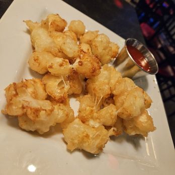 Hell's Kitchen - Cheese curds - New American Near Me - Minneapolis, Minnesota Hell's Kitchen - Cheese curds - New American Near Me - Minneapolis, Minnesota