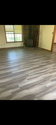 Flooring Installation Now Available - We strive to give customers a good quality job and will help guide our customers to help them find
what they're looking for while listening and respecting their thoughts and opinions. Eventhough
we're the professionals we don't forget that work for you.