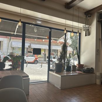 manifest lisbon - Vegan Near Me