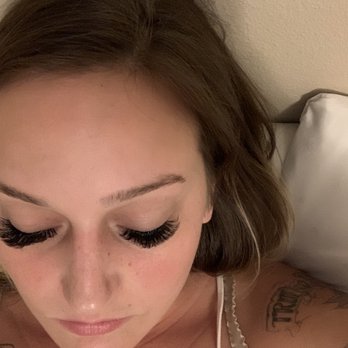 White Feather Lashes - Eyelash Service Near Me - Costa Mesa, California White Feather Lashes - Eyelash Service Near Me - Costa Mesa, California