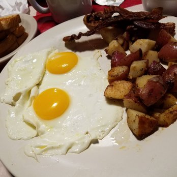 The Highland St Cafe - Breakfast & Brunch Near Me - Mount Dora, Florida The Highland St Cafe - Breakfast & Brunch Near Me - Mount Dora, Florida