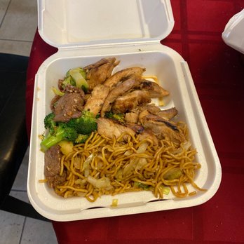 Panda Express - This is what their plates look like now - Chinese Near Me - Palmdale, California