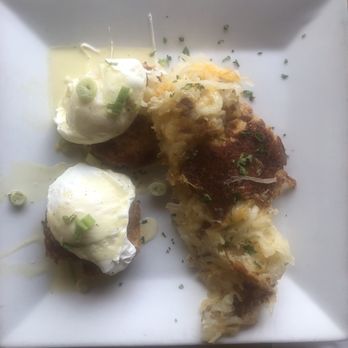 Batter & Berries - Lobster Benedict with Cheesy Hashbrowns - Breakfast & Brunch Near Me - Chicago, Illinois