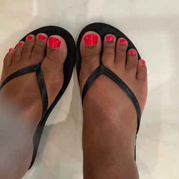 LeVie Nail Lounge - Deluxe Pedicure - Nail Salons Near Me - Lewisville, Texas LeVie Nail Lounge - Deluxe Pedicure - Nail Salons Near Me - Lewisville, Texas