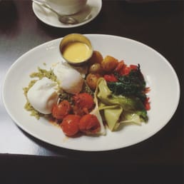 "Loadsa Veggie" platter with Poached Eggs and a really good Hollandaise Sauce.
