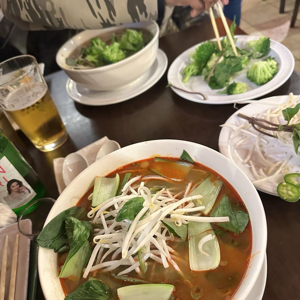 Pho Che - 16. 7. Brisket Pho 6. Rare Steak Pho - Vietnamese Near Me - Flushing, New York Pho Che - 16. 7. Brisket Pho 6. Rare Steak Pho - Vietnamese Near Me - Flushing, New York
