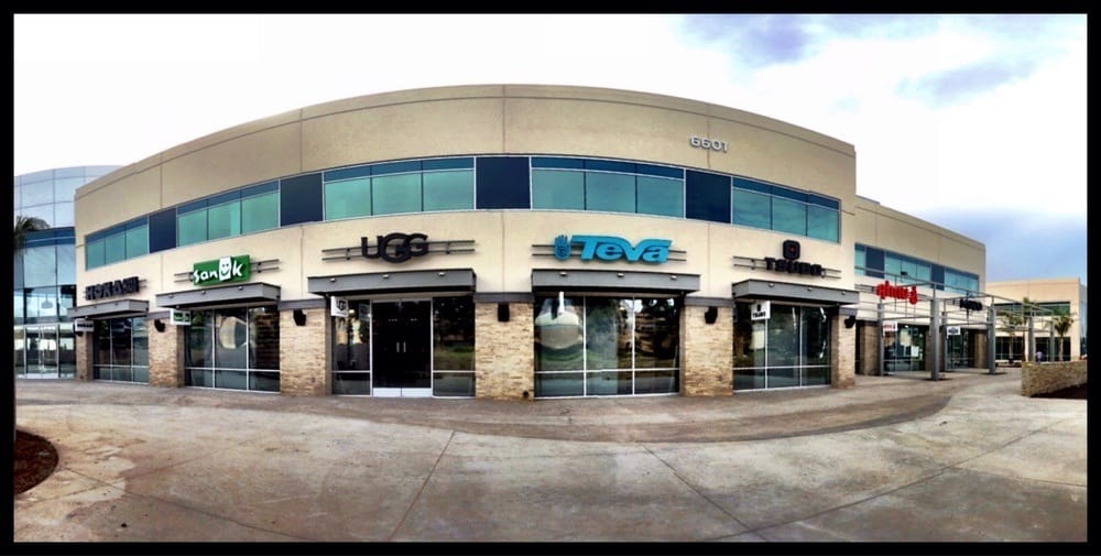 DECKERS BRAND SHOWCASE Updated August 2024 42 Photos & 40 Reviews