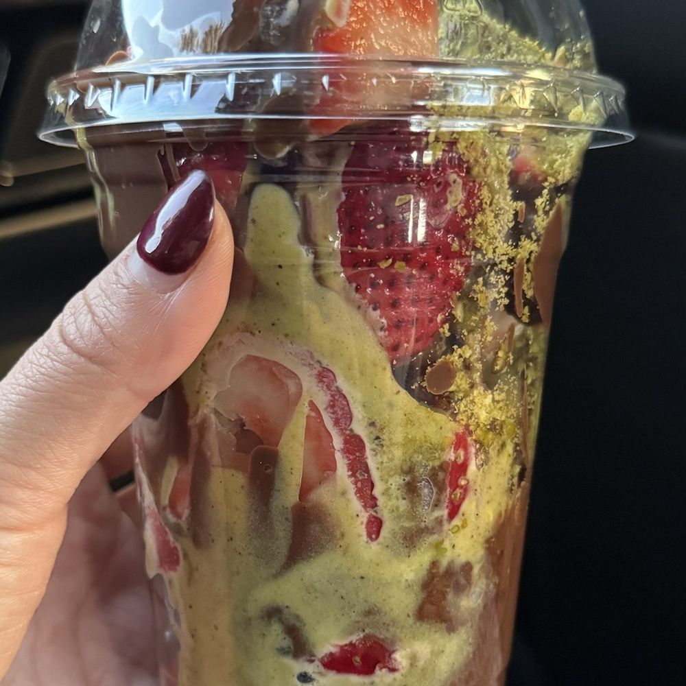 Dubai Chocolate Strawberries Cup
