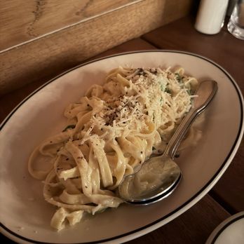 Laurel Grill - Lemon pasta - American Near Me - Culver City, California