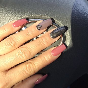 Divas Nails - Because my left hand had to be different - Nail Salons Near Me - Northridge, California Divas Nails - Because my left hand had to be different - Nail Salons Near Me - Northridge, California