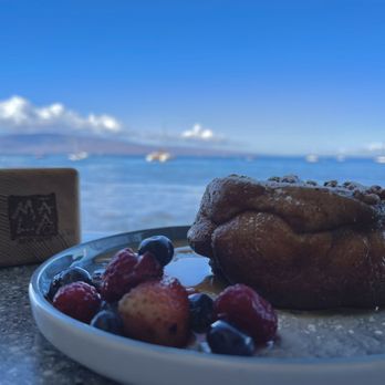 Mala Ocean Tavern - Sticky bun - Seafood Near Me - Lahaina, Hawaii Mala Ocean Tavern - Sticky bun - Seafood Near Me - Lahaina, Hawaii