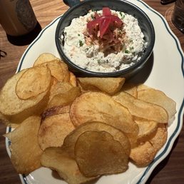 Kennebec Chips & Salmon Dip