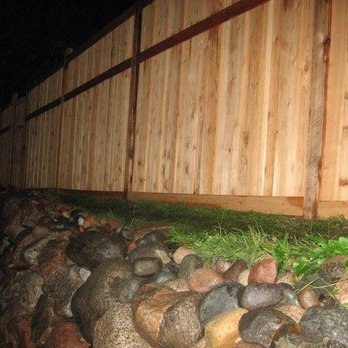 Compass Fence - exterior view of 3 rail 3 trim with top cap, rails inside to inside, baton picket style fence - Fences & Gates Near Me - Breckenridge, Colorado Compass Fence - exterior view of 3 rail 3 trim with top cap, rails inside to inside, baton picket style fence - Fences & Gates Near Me - Breckenridge, Colorado