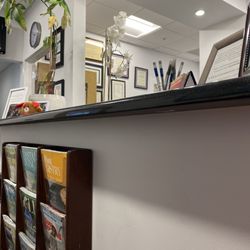 Elizabeth Endodontics and Implants - Front desk seating