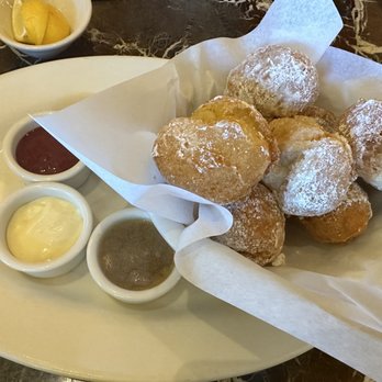 Grand Lux Cafe - Desserts Near Me - Las Vegas, Nevada