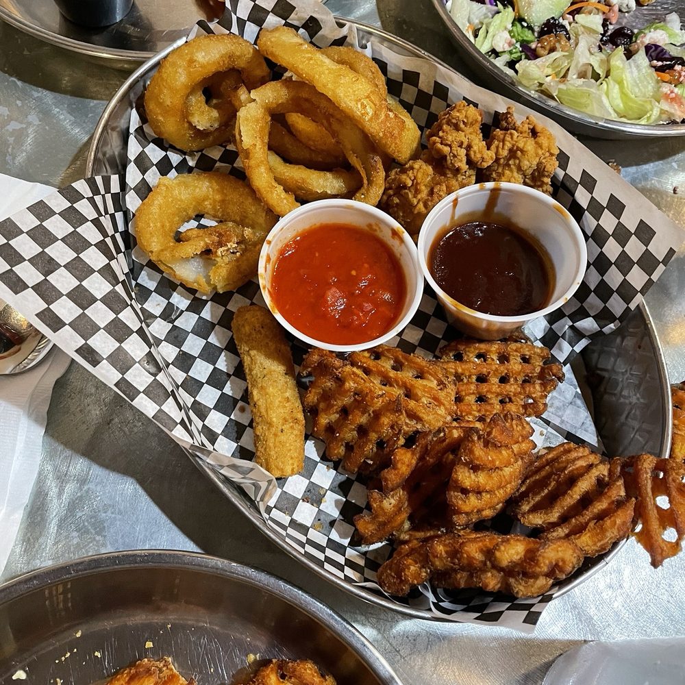 Cruiser's Cafe 66 - Appetizer sampler - American Near Me - Williams, Arizona Cruiser's Cafe 66 - Appetizer sampler - American Near Me - Williams, Arizona