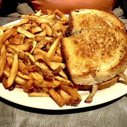 Trax Lounge - Patty Melt with fries