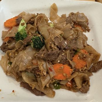 Basil & Co - Thai Near Me - Diamond Bar, California Basil & Co - Thai Near Me - Diamond Bar, California