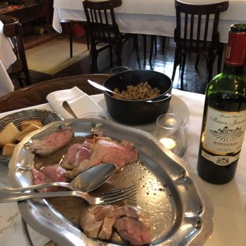Chez Roger - Leg of lamb - Restaurants Near Me - Sainte Marie Du Mont, 50 Chez Roger - Leg of lamb - Restaurants Near Me - Sainte Marie Du Mont, 50