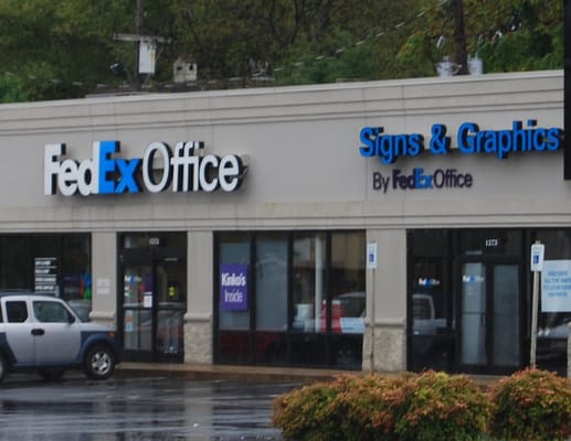 FedEx 店舗サイン l.jpg