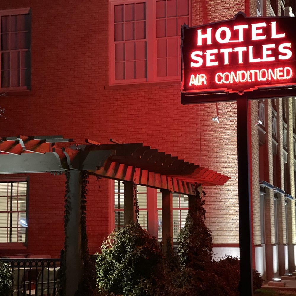 Hotel Settles - Front - Hotels Near Me - Big Spring, Texas Hotel Settles - Front - Hotels Near Me - Big Spring, Texas