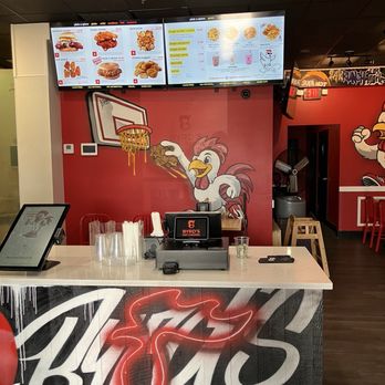 Byrd’s Hot Chicken - Counter and menu on wall - Chicken Wings Near Me - Boynton Beach, Florida