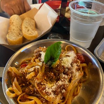 Pummarola - Midtown - Fettuccine Bolognese - Pizza Near Me - Miami, Florida