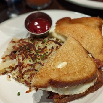 Sadelle's - Classic bacon, egg and cheese with home fries - Breakfast & Brunch Near Me - Las Vegas, Nevada