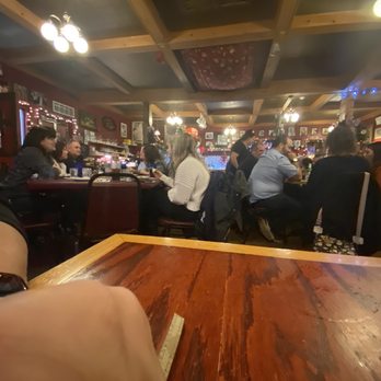 Nick's Sea Breeze Inn - This place is packed.... And it's a TUESDAY! - Seafood Near Me - Rochester, New York