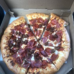 Pizza Hut - Stuffed crust three topping