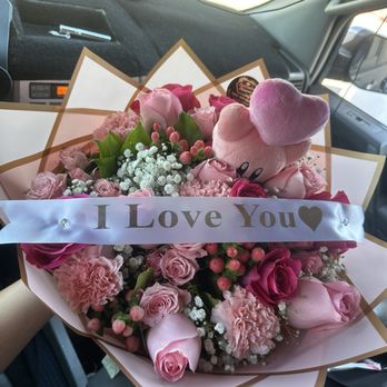 La Croix Flowers - Florists Near Me - Whittier, California La Croix Flowers - Florists Near Me - Whittier, California