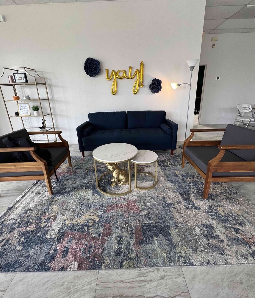 YAY ON BROADWAY Updated July 2024 11 Photos 501 N Broadway, Edmond, Oklahoma Venues