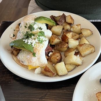 Otto's Place - Huevos Rancheros w/ potatoes - New American Near Me - Galena, Illinois