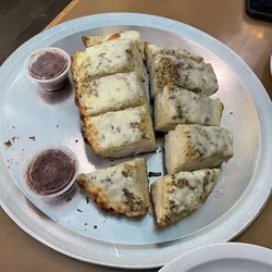 River to River Bakery & Pizza - Cheesey garlic bread