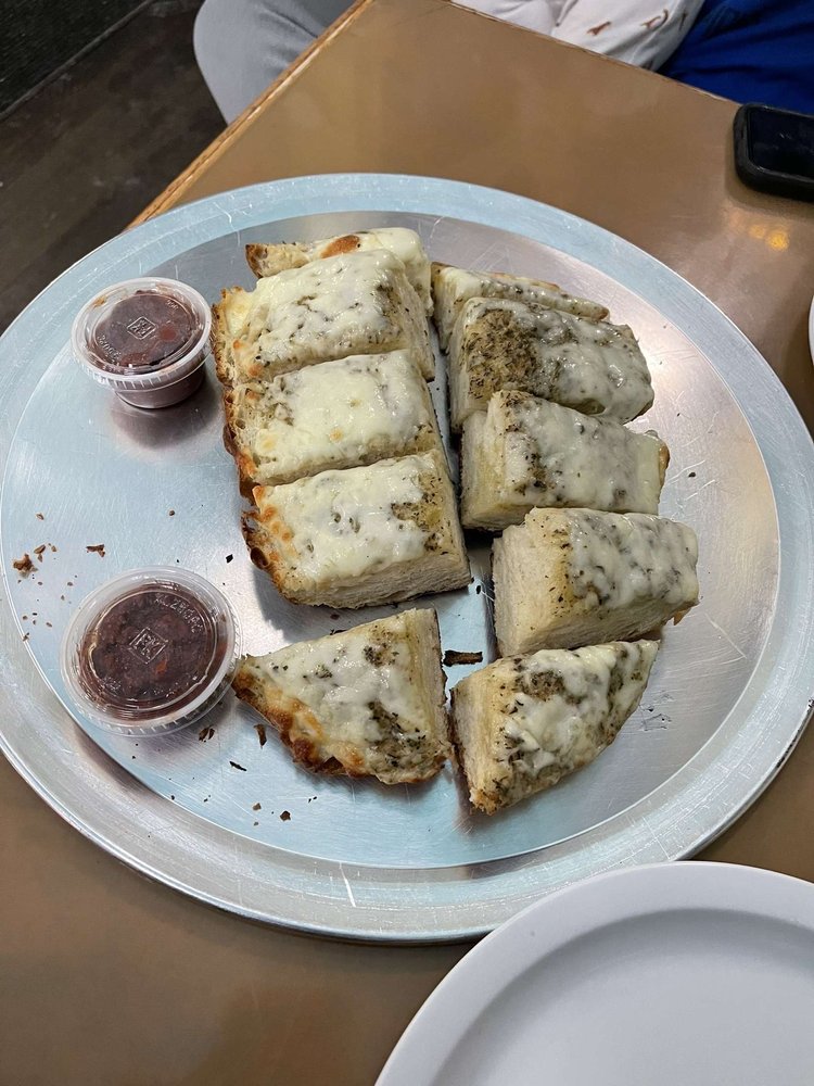 River to River Bakery & Pizza Logo