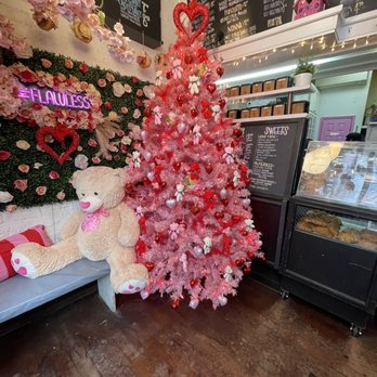Eat Pretty - Coffee & Tea Near Me - New York, New York