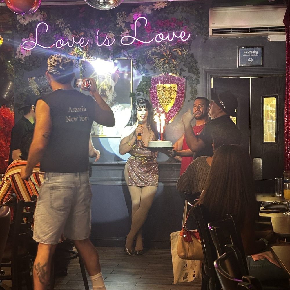 Kween Astoria - Gay Bars Near Me - New York, New York Kween Astoria - Gay Bars Near Me - New York, New York