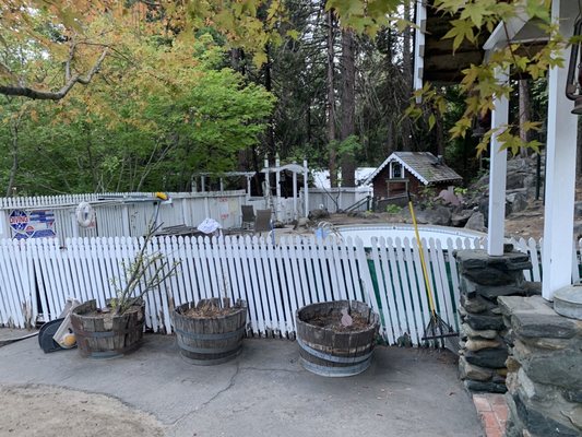 Narrow Gauge Inn by null