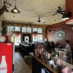 Van Zandt BBQ - Front counter